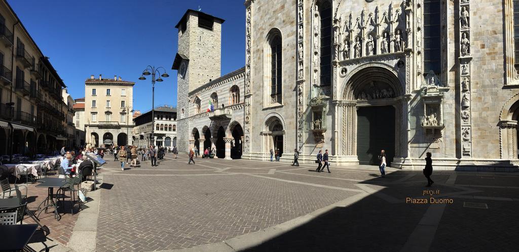 Ancient Courtyard Bonanomi In Como Historic Centre الغرفة الصورة